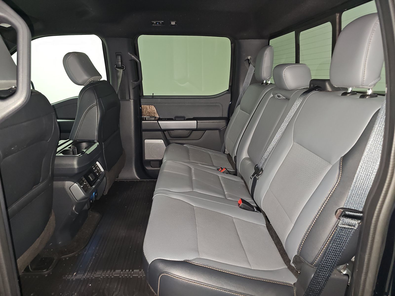 2023 Ford F-150 Lightning LARIAT AWD