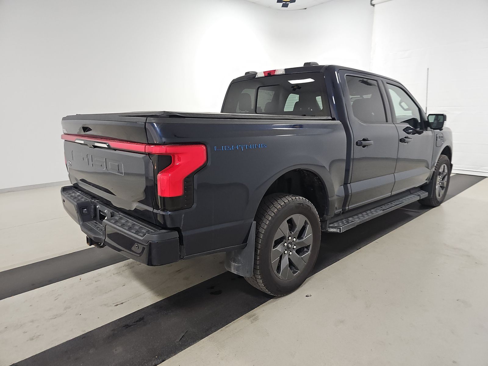 2023 Ford F-150 Lightning LARIAT AWD
