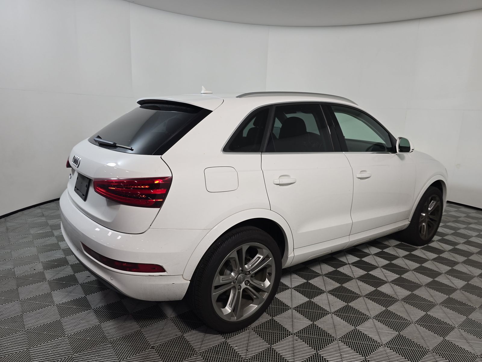 2015 Audi Q3 2.0T Premium Plus FWD
