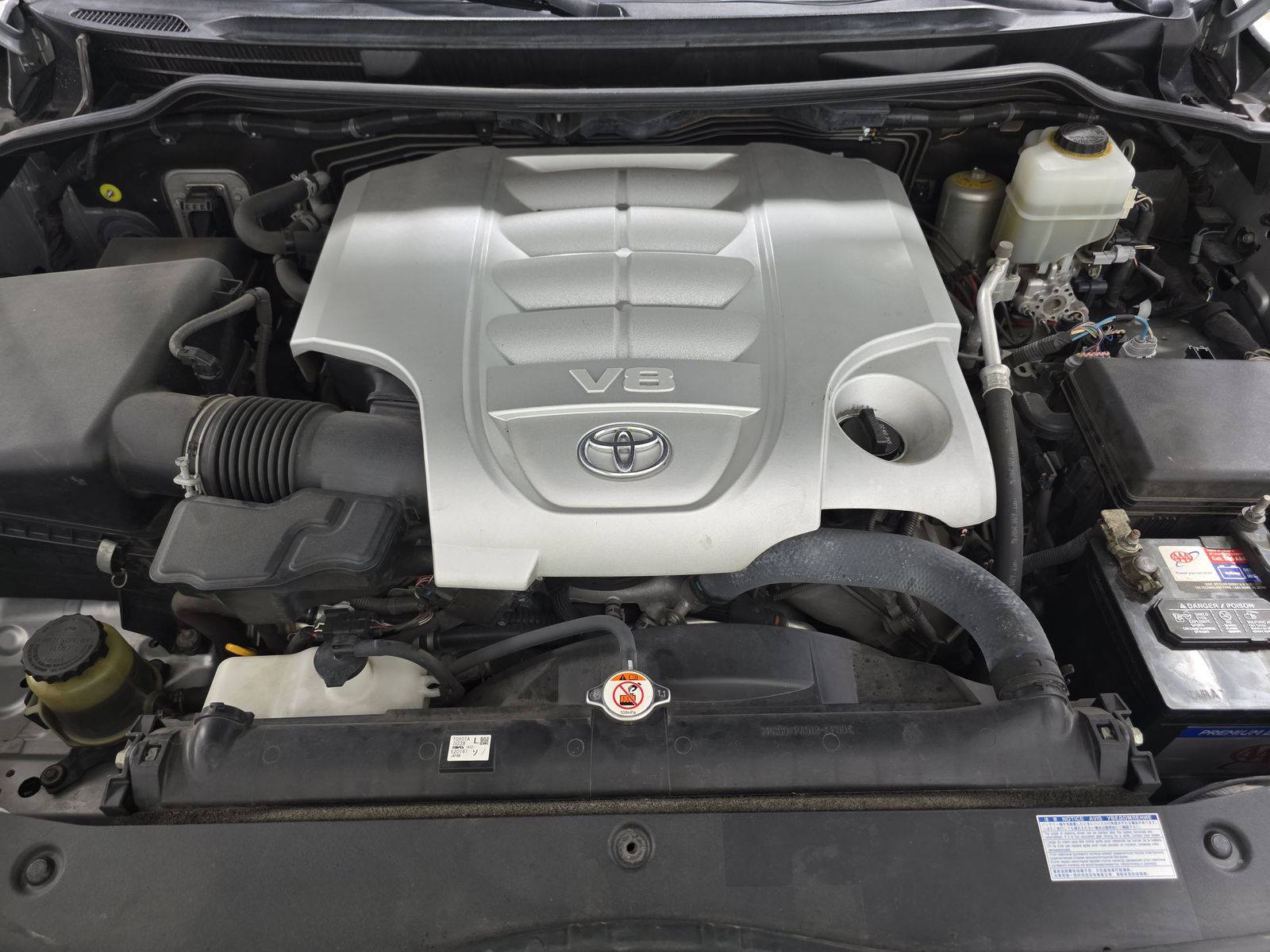 2017 Toyota Land Cruiser Base AWD