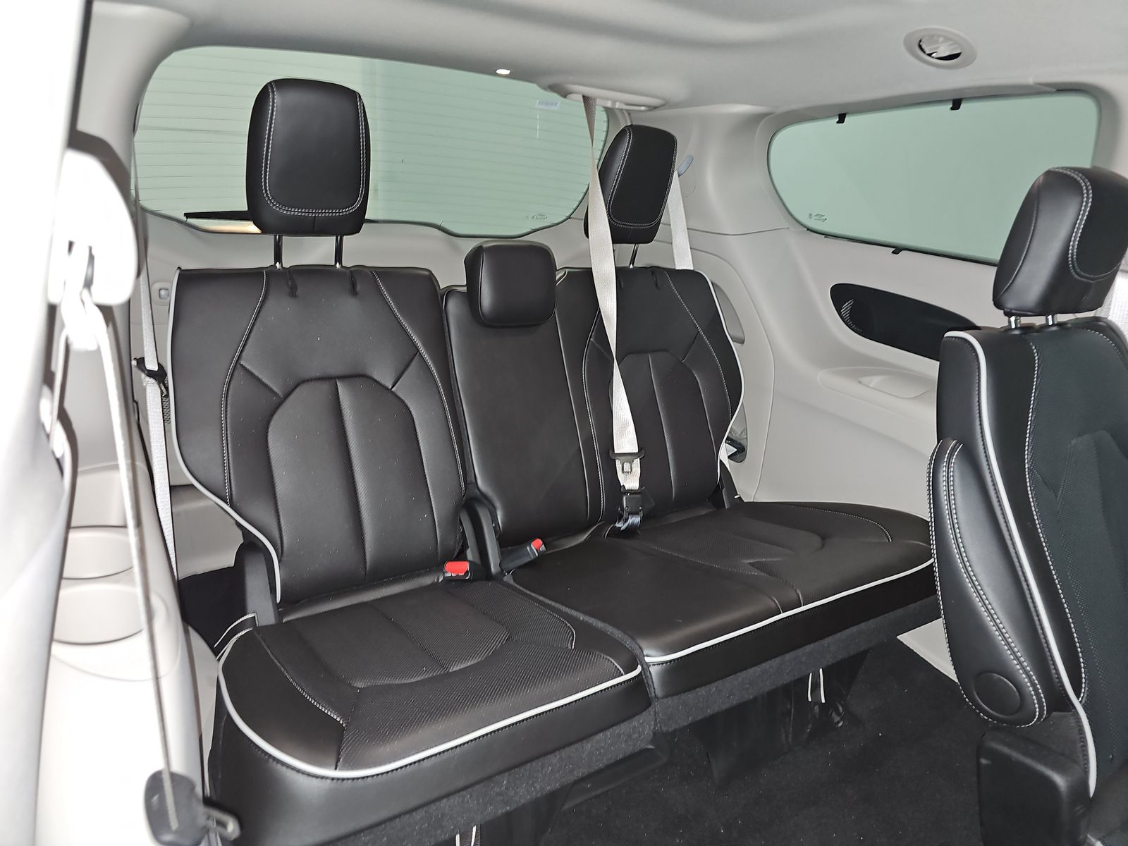 2024 Chrysler Pacifica Limited FWD