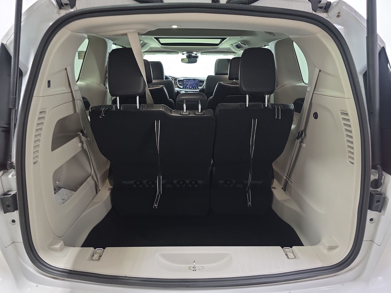 2024 Chrysler Pacifica Limited FWD