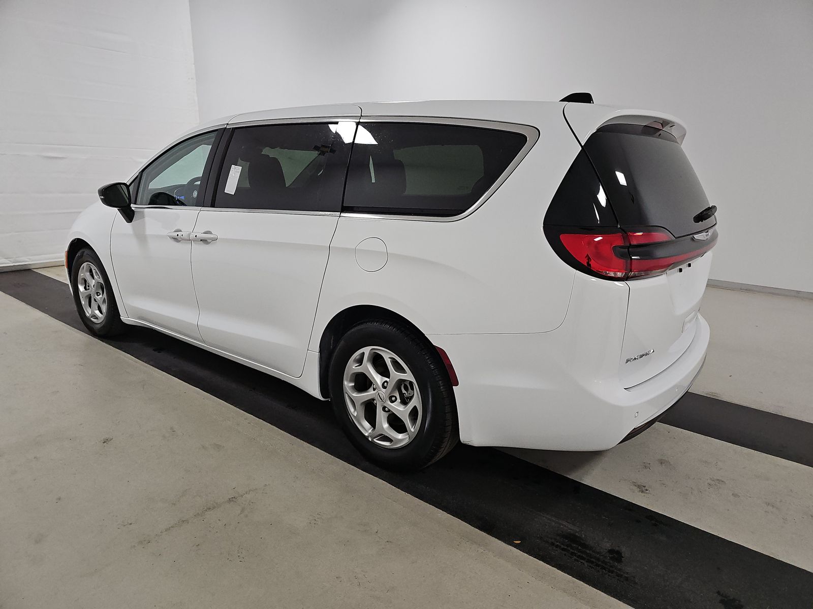 2024 Chrysler Pacifica Limited FWD