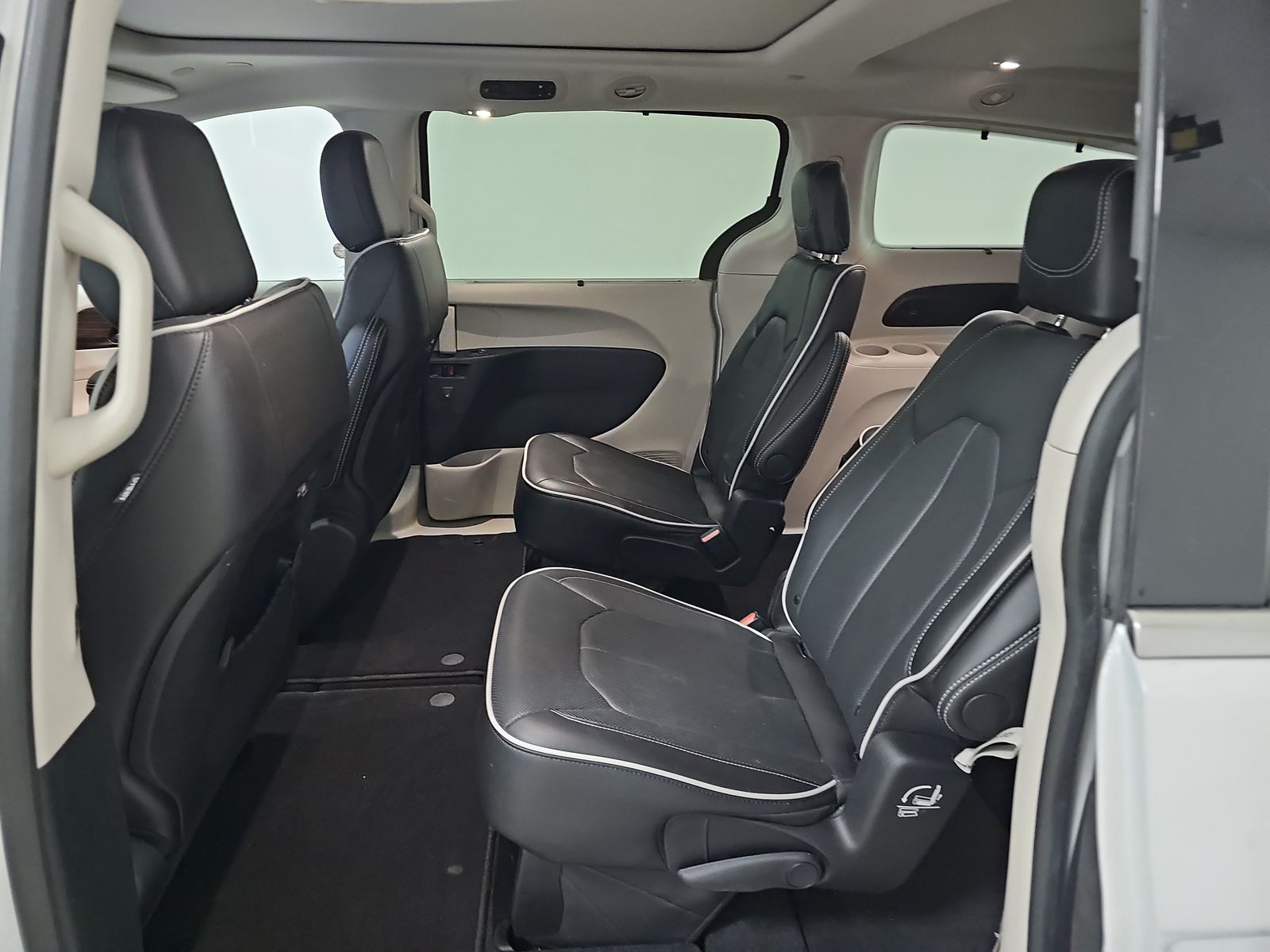 2024 Chrysler Pacifica Limited FWD