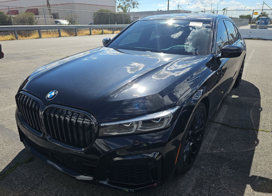 2022 BMW 7 Series Sedan 750i xDrive M SPORT LINE