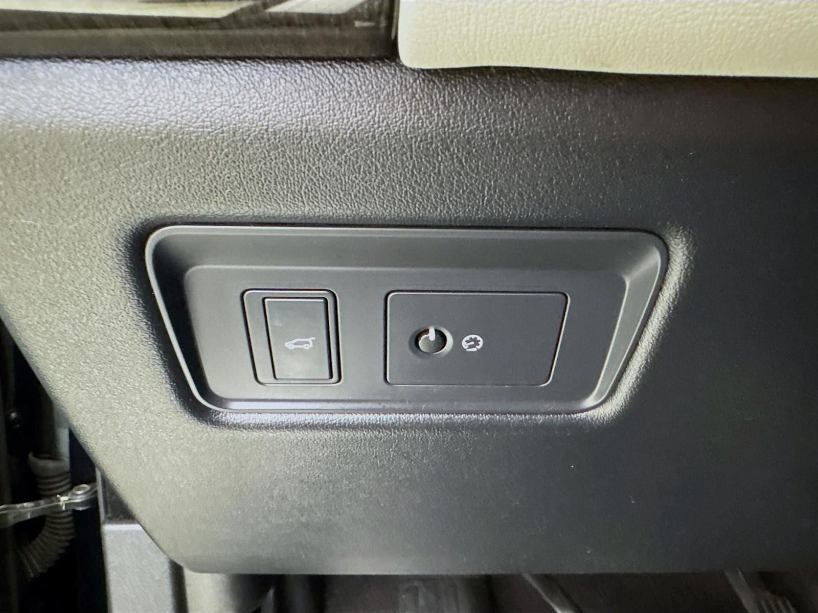 2016 Land Rover Range Rover Sport HSE AWD