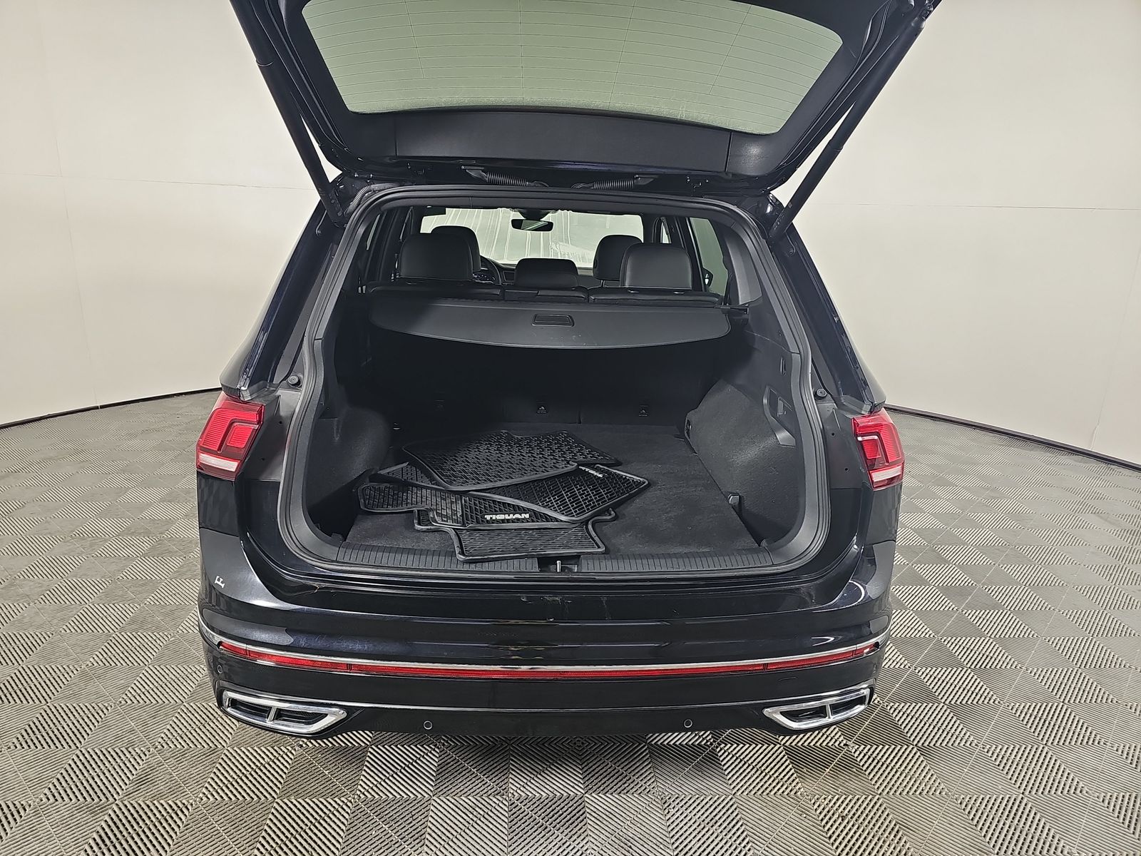 2024 Volkswagen Tiguan 2.0T SEL R-Line AWD