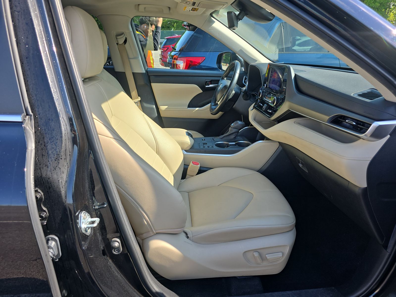 2023 Toyota Highlander Hybrid XLE AWD