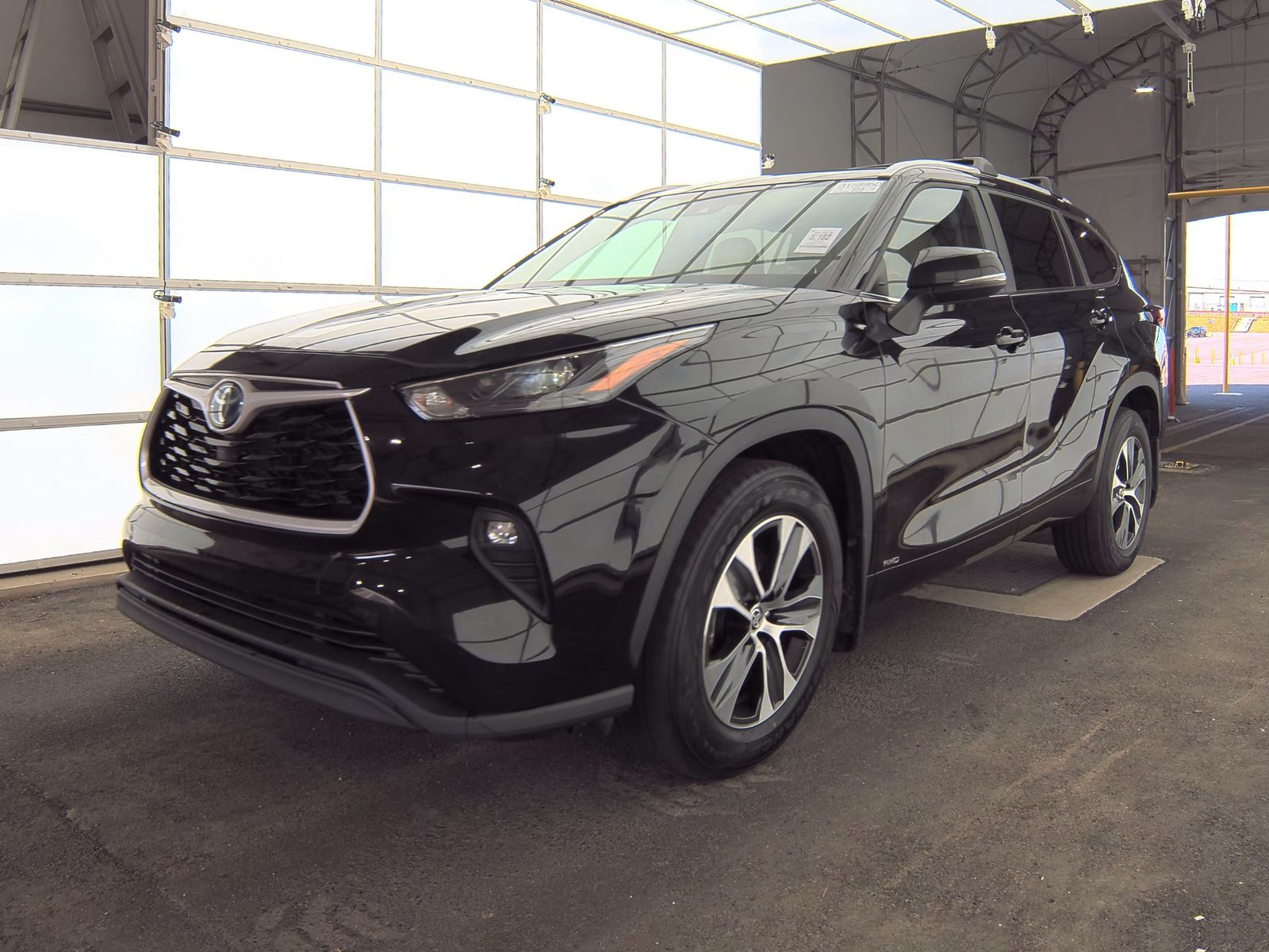 2023 Toyota Highlander Hybrid XLE AWD