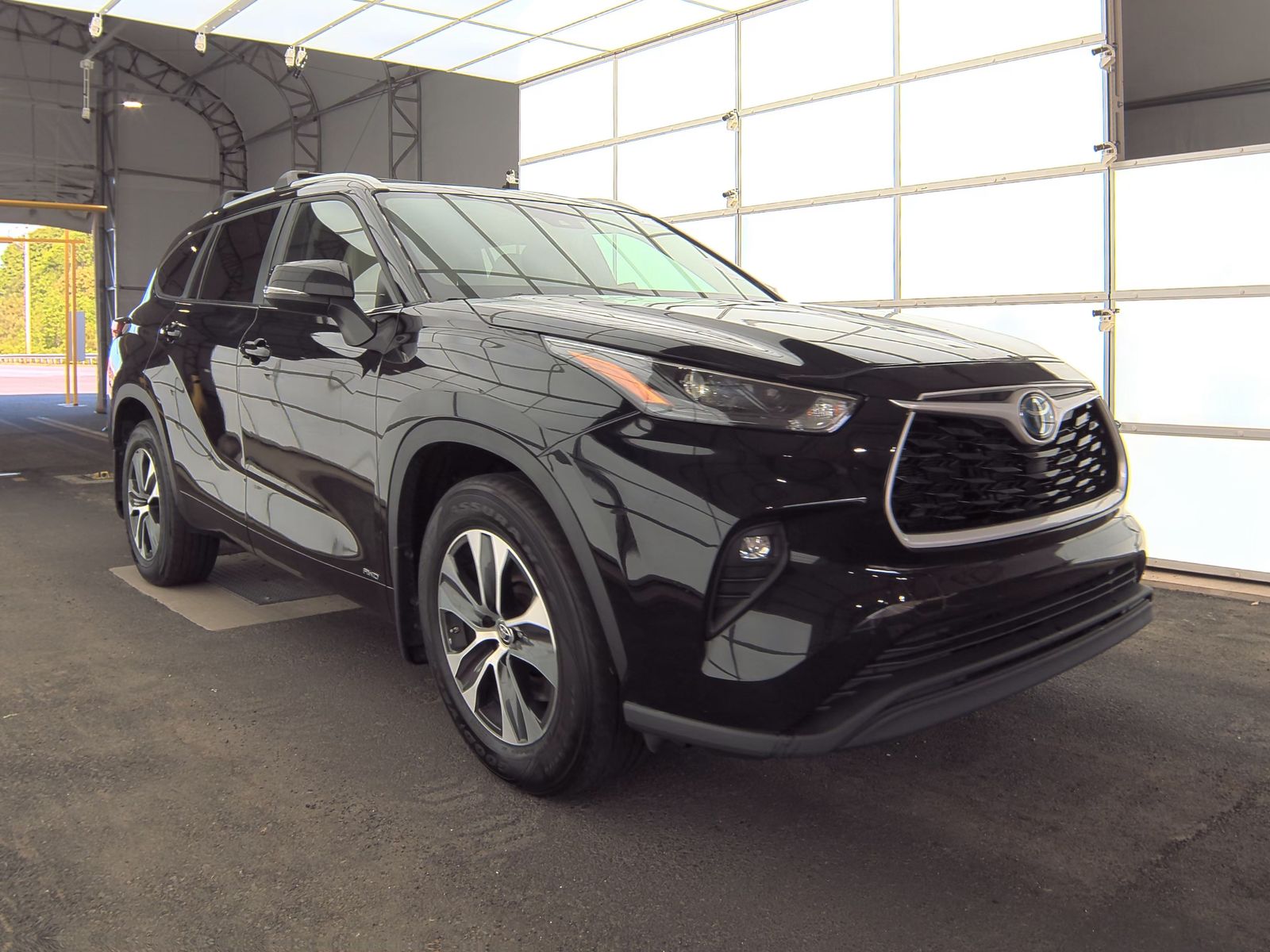 2023 Toyota Highlander Hybrid XLE AWD