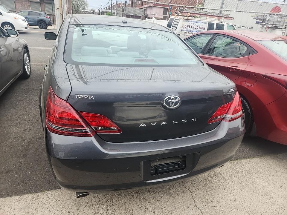 2010 Toyota Avalon XL FWD
