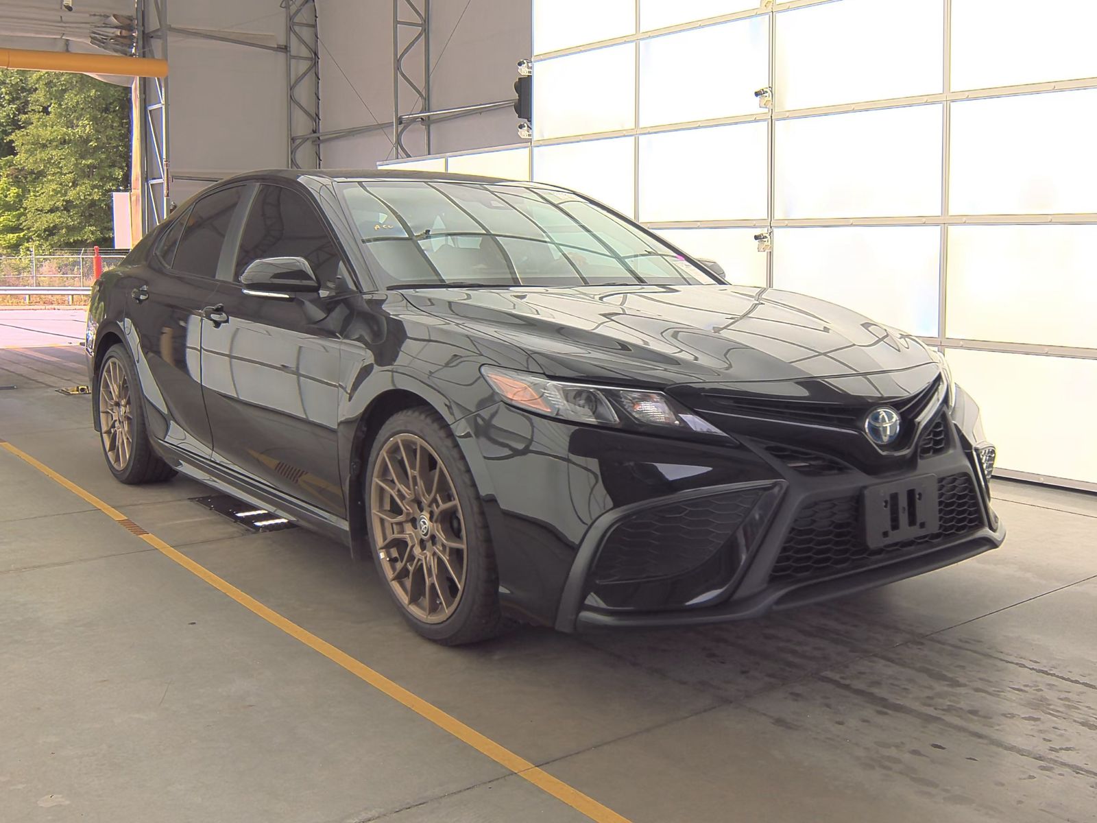 2023 Toyota Camry Hybrid SE Nightshade FWD