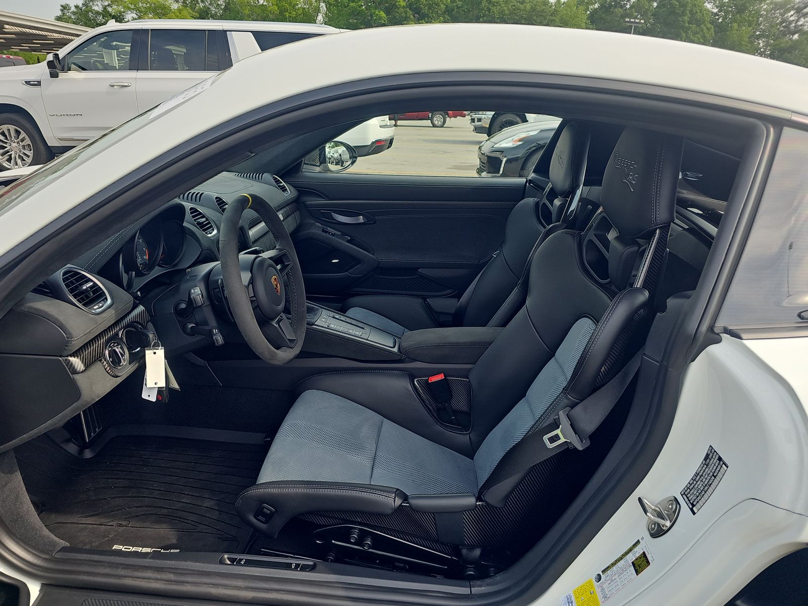 2024 Porsche 718 Cayman GT4 RS RWD