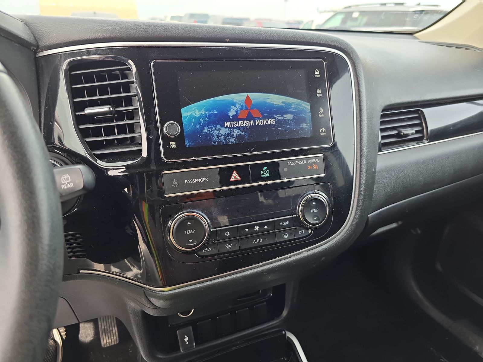 2019 Mitsubishi Outlander SE FWD