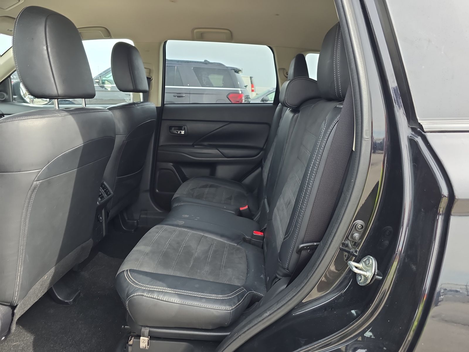 2019 Mitsubishi Outlander SE FWD