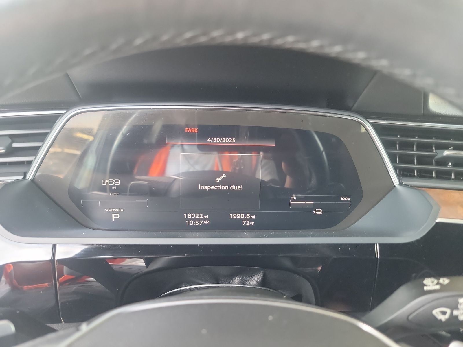 2022 Audi e-tron Premium AWD