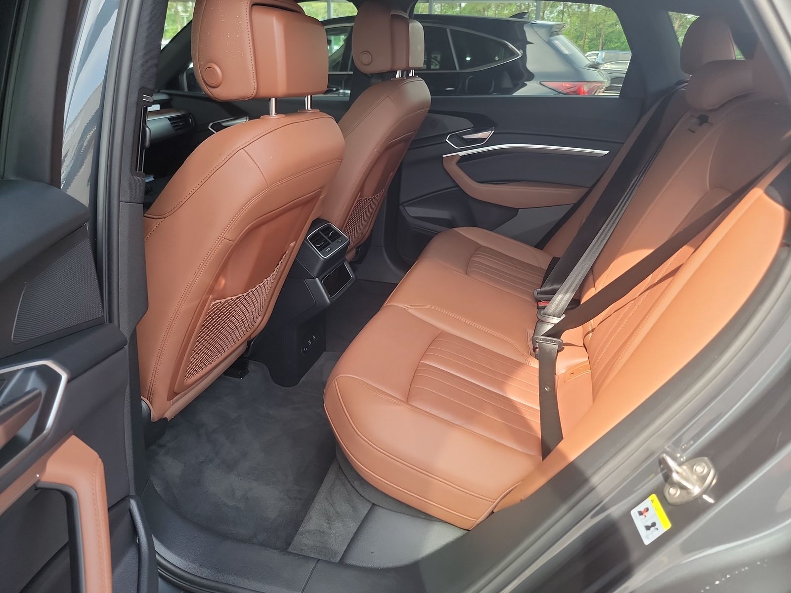 2022 Audi e-tron Premium AWD