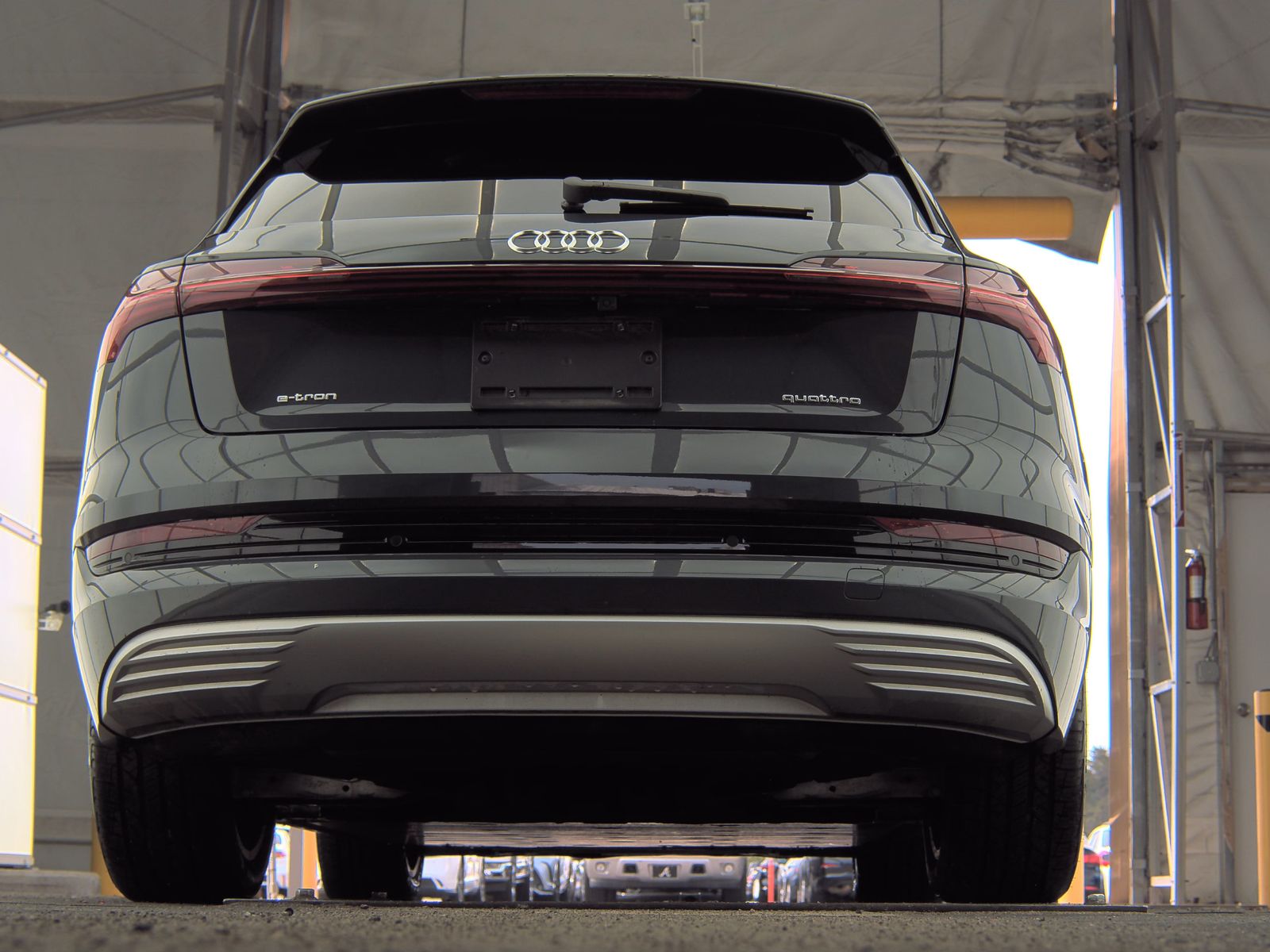 2022 Audi e-tron Premium AWD