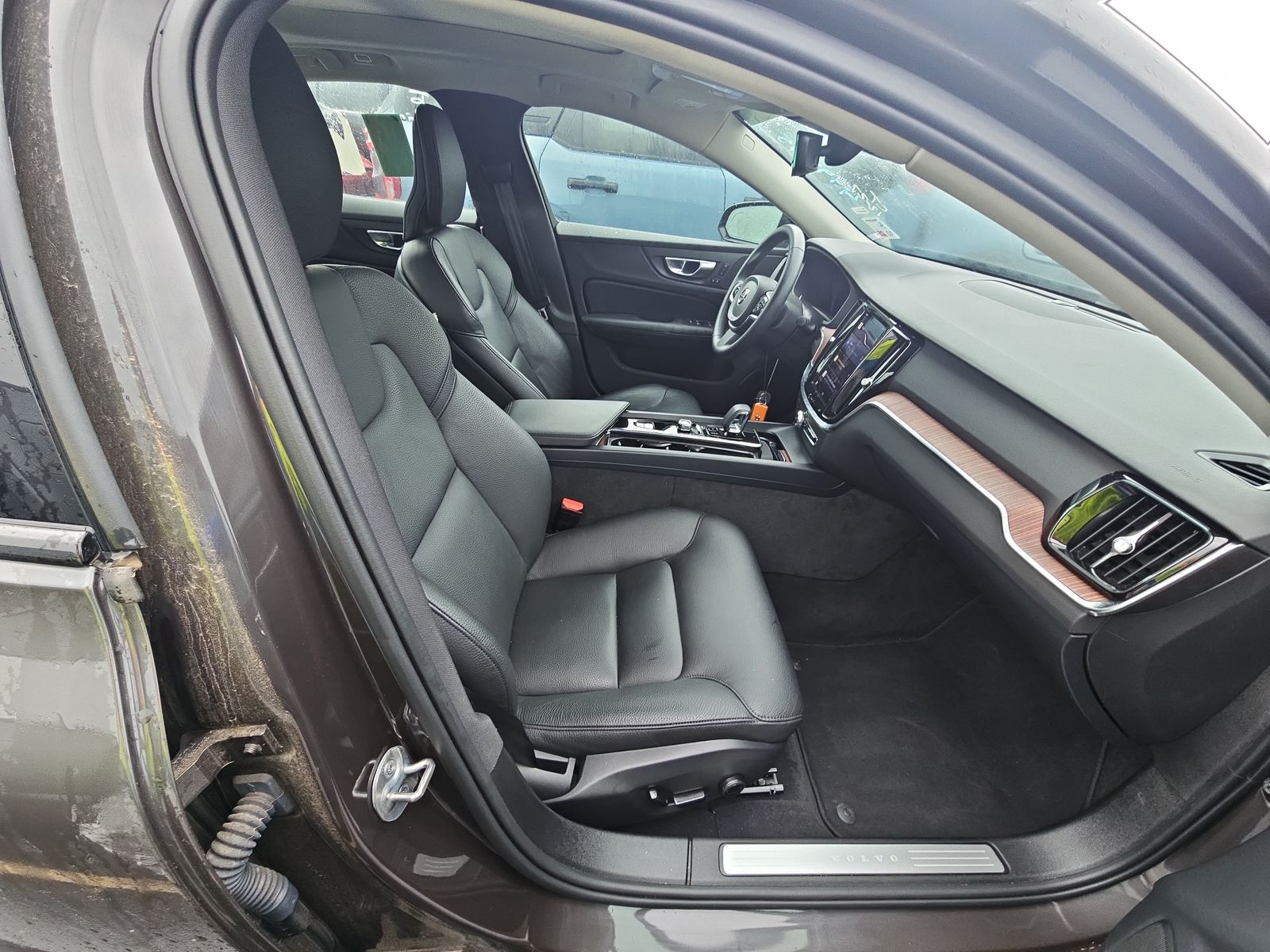2024 Volvo S60 B5 Plus AWD