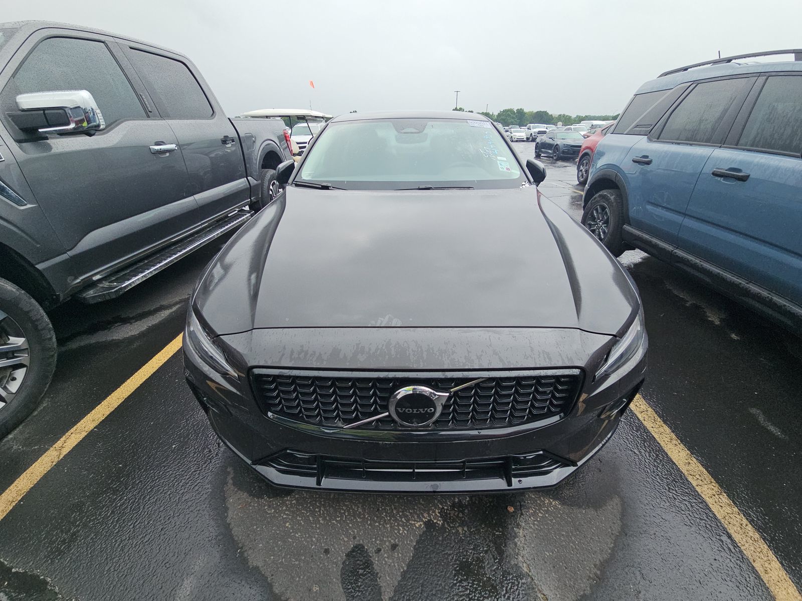 2024 Volvo S60 B5 Plus AWD