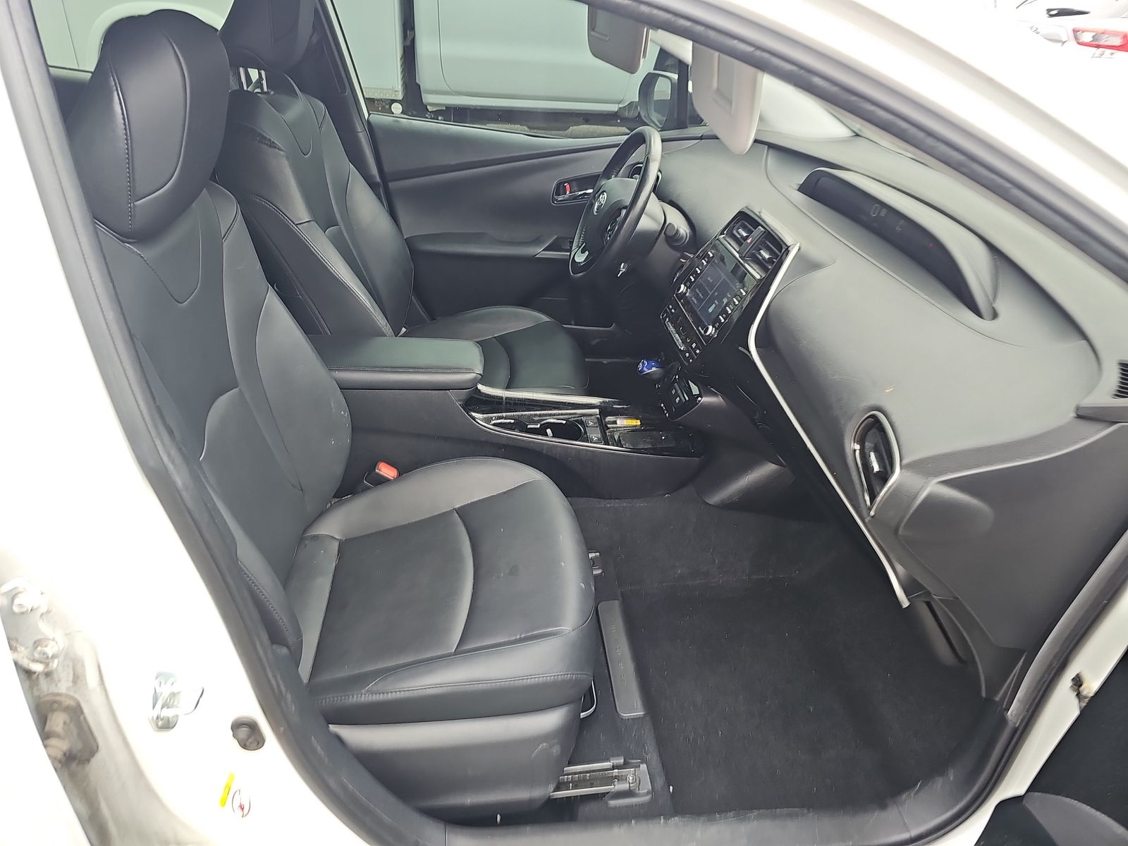 2021 Toyota Prius XLE FWD