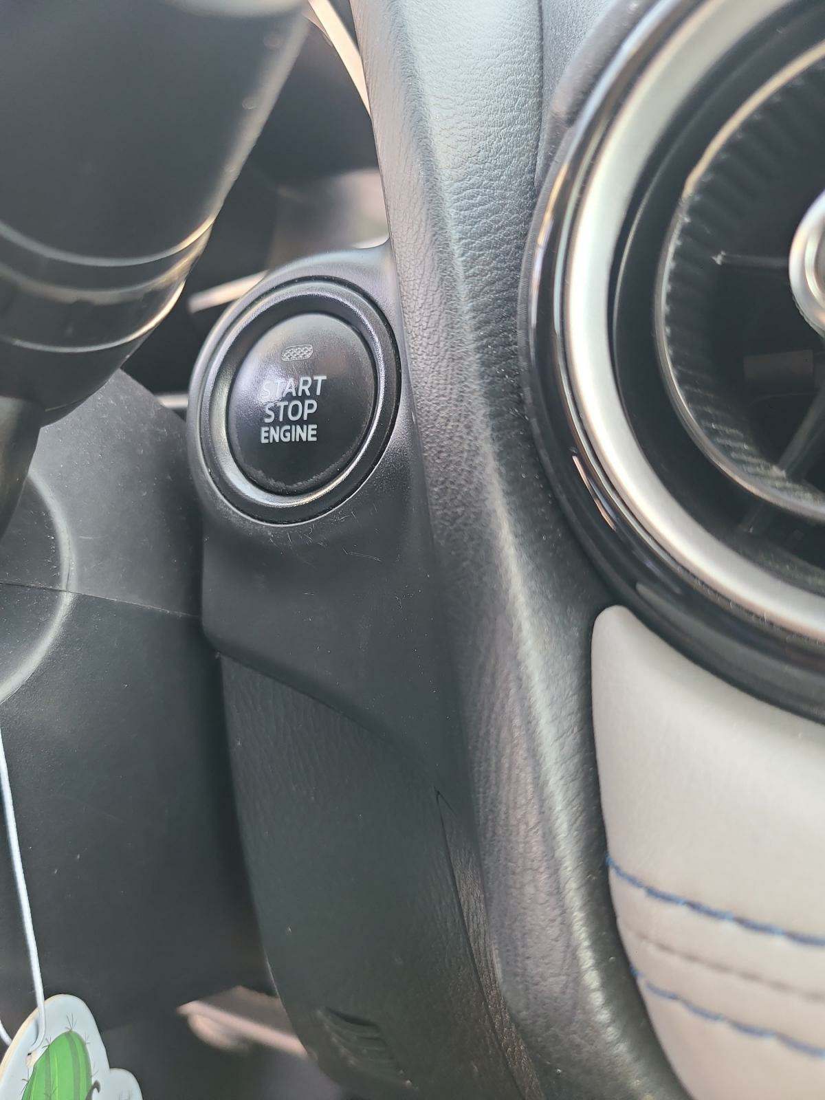 2019 Toyota Yaris LE FWD