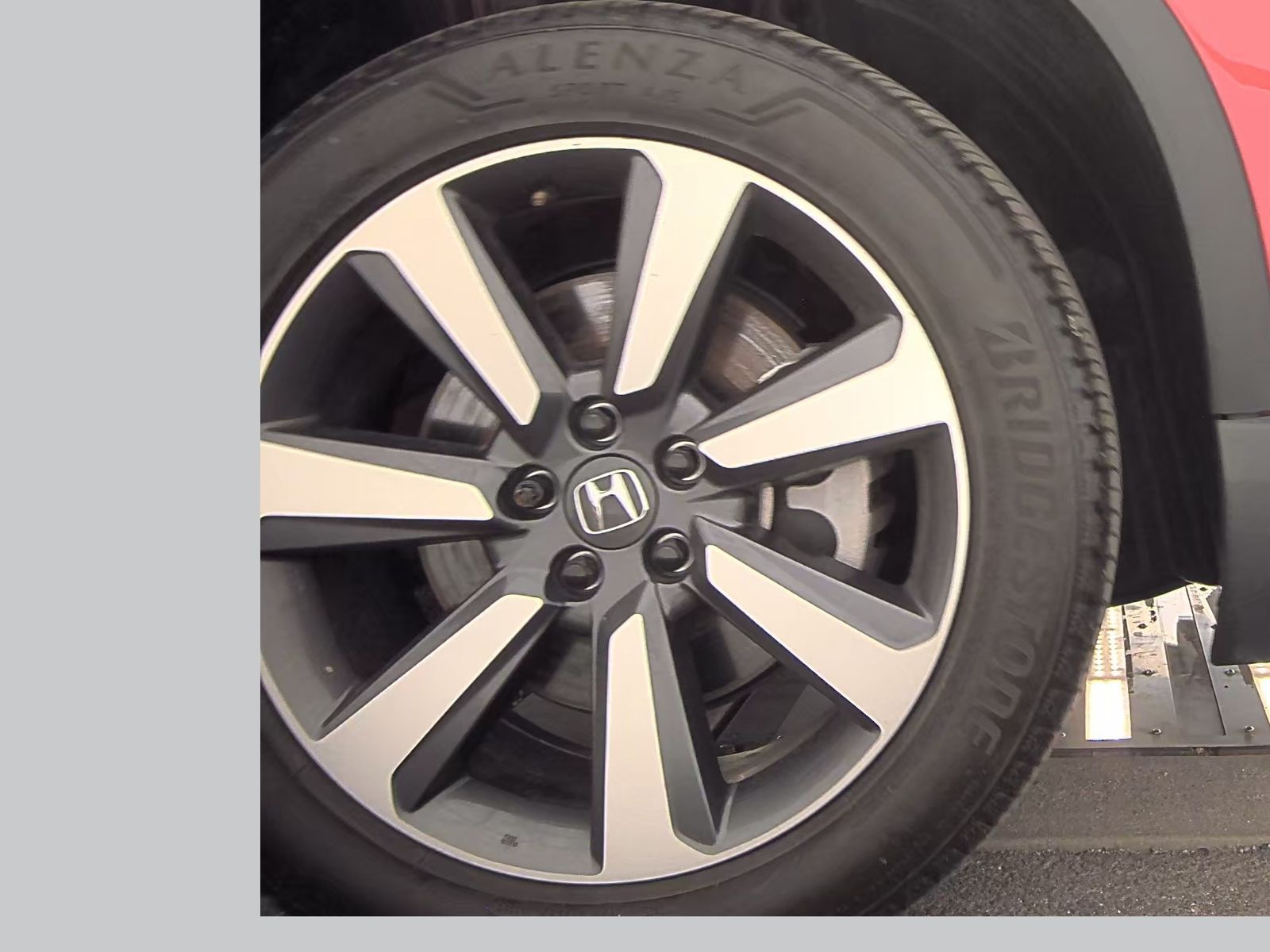 2023 Honda Pilot Touring AWD