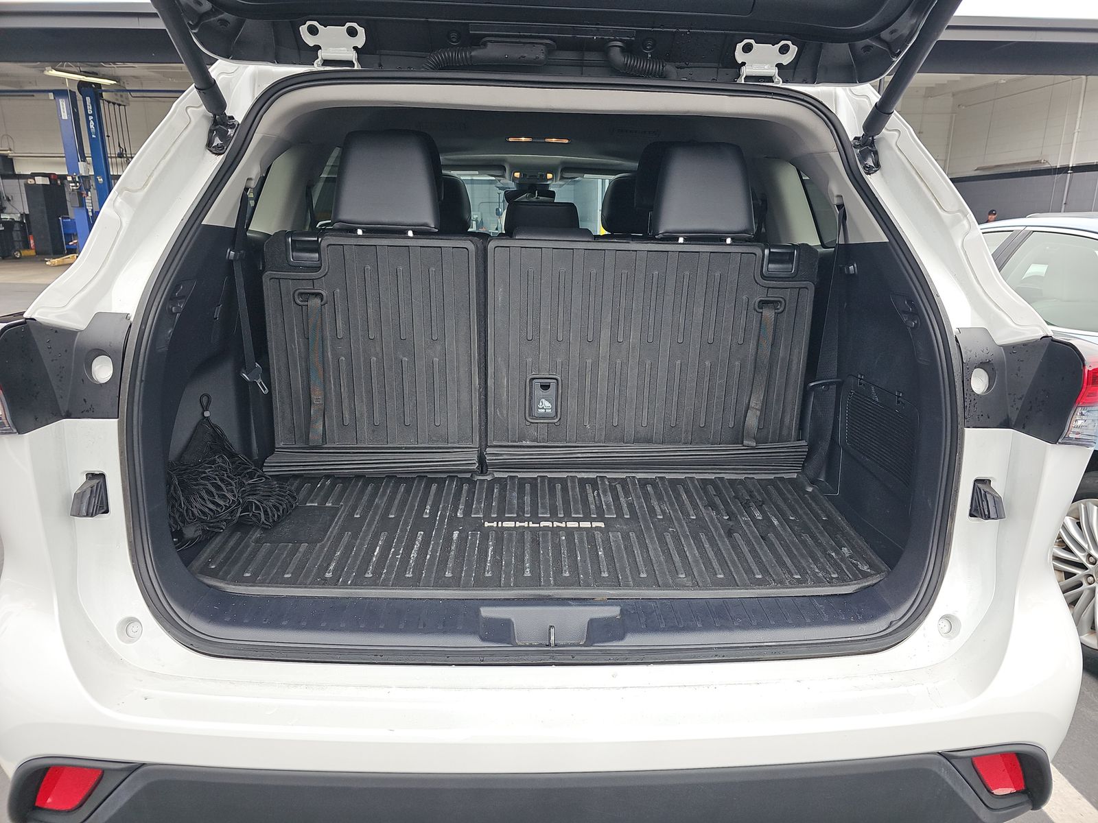 2024 Toyota Highlander XLE FWD
