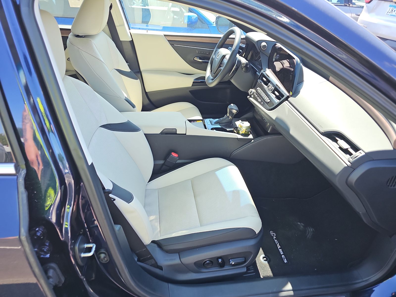 2025 Lexus ES ES 300h FWD