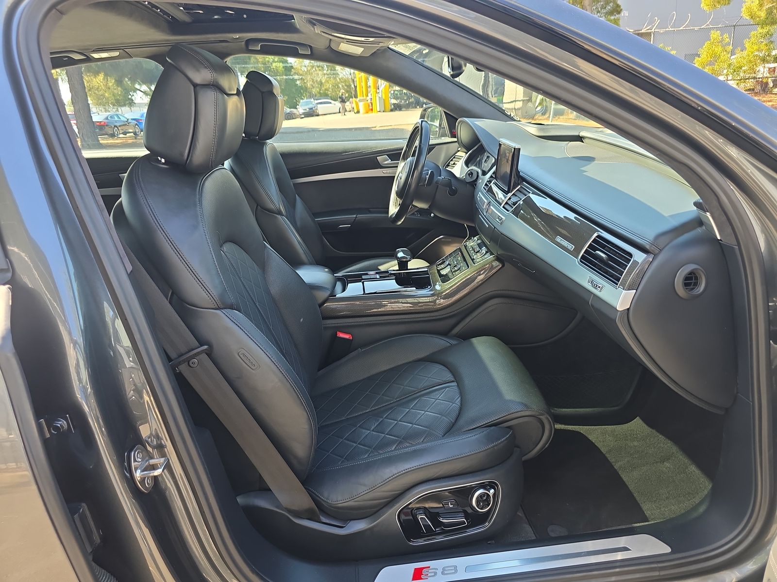 2017 Audi S8 plus AWD