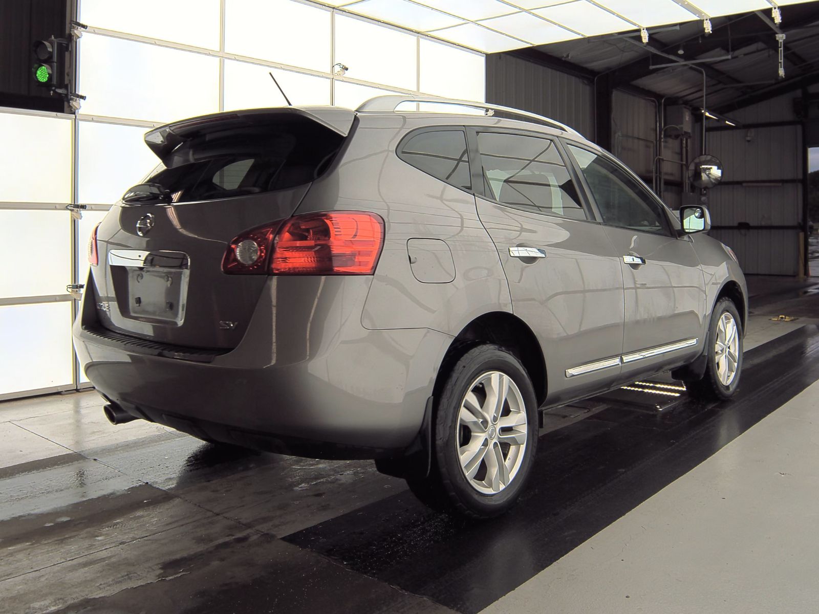 2012 Nissan Rogue SV FWD