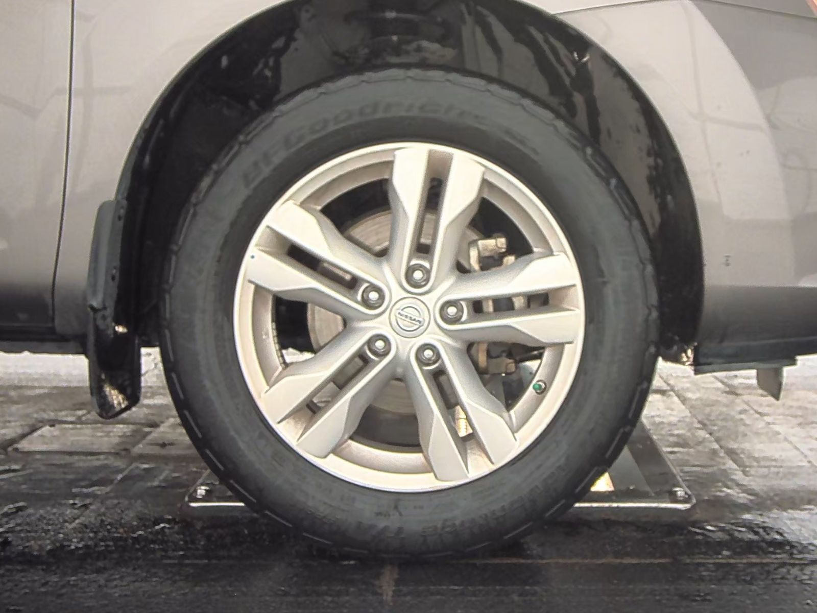 2012 Nissan Rogue SV FWD