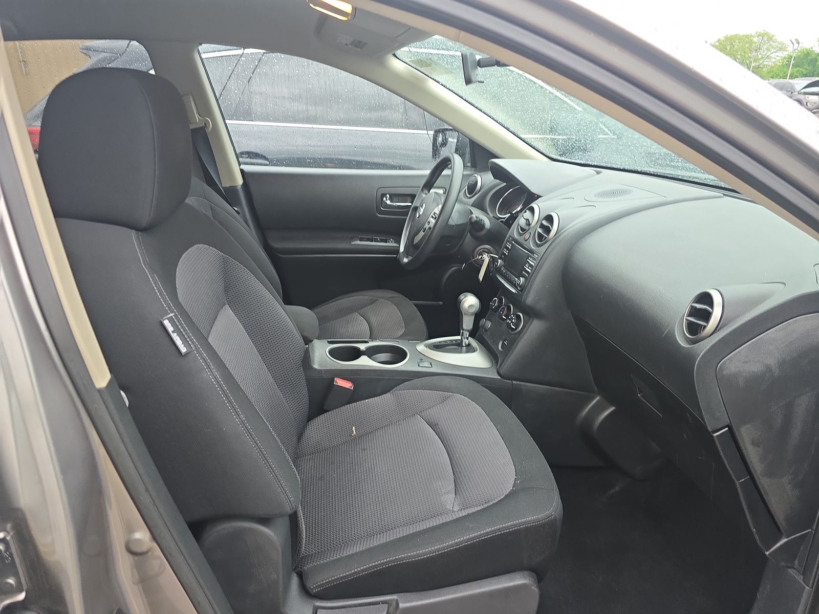 2012 Nissan Rogue SV FWD