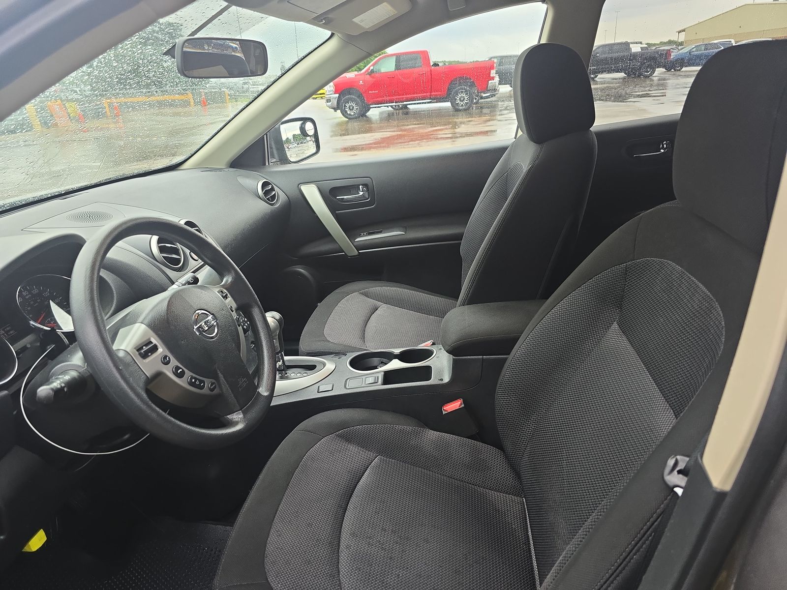 2012 Nissan Rogue SV FWD