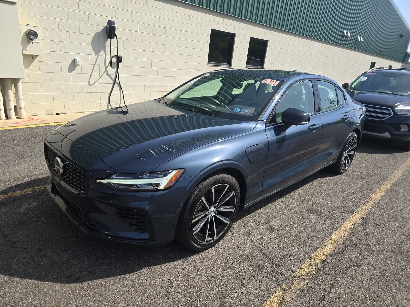 2023 Volvo S60 Recharge T8 Plus AWD