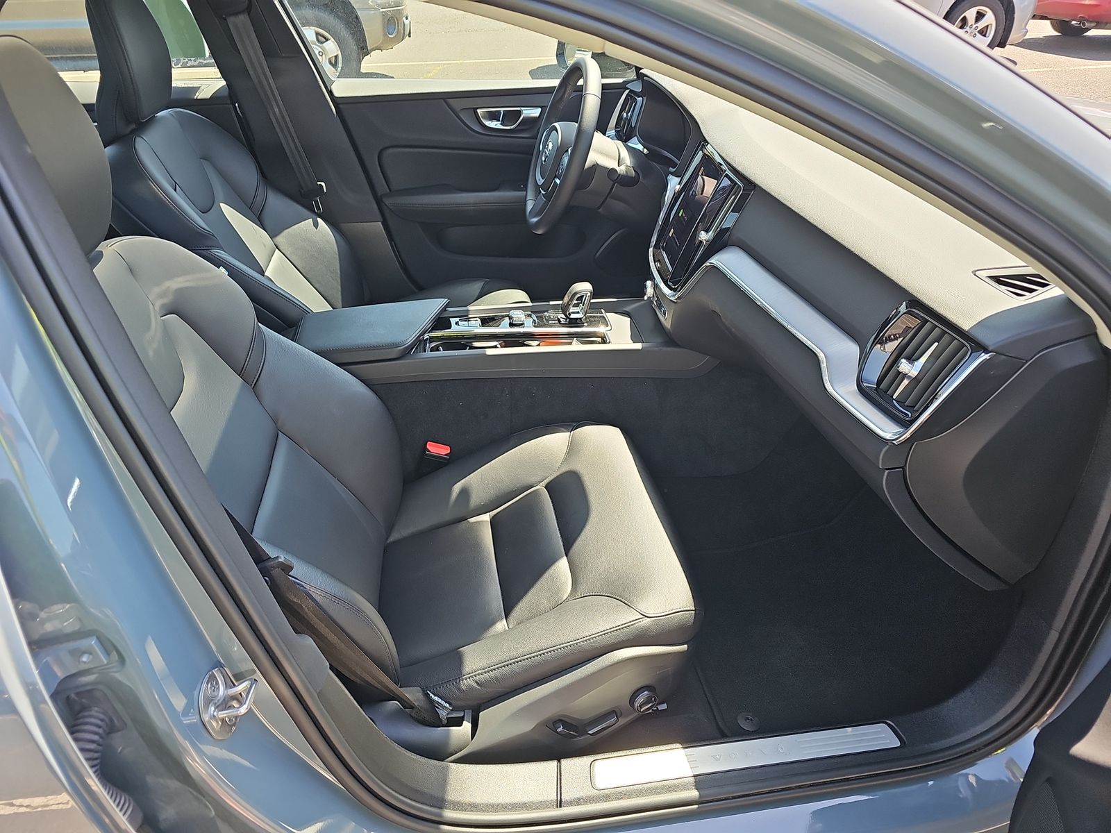 2024 Volvo S60 B5 Core AWD