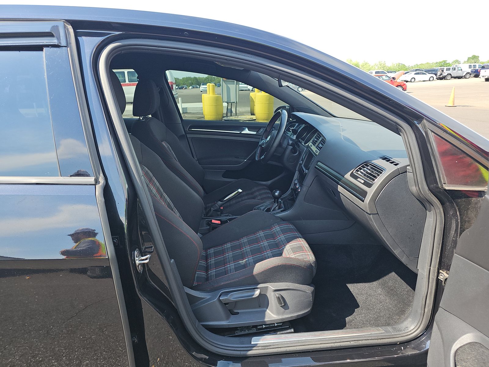 2017 Volkswagen Golf GTI 2.0T Sport FWD