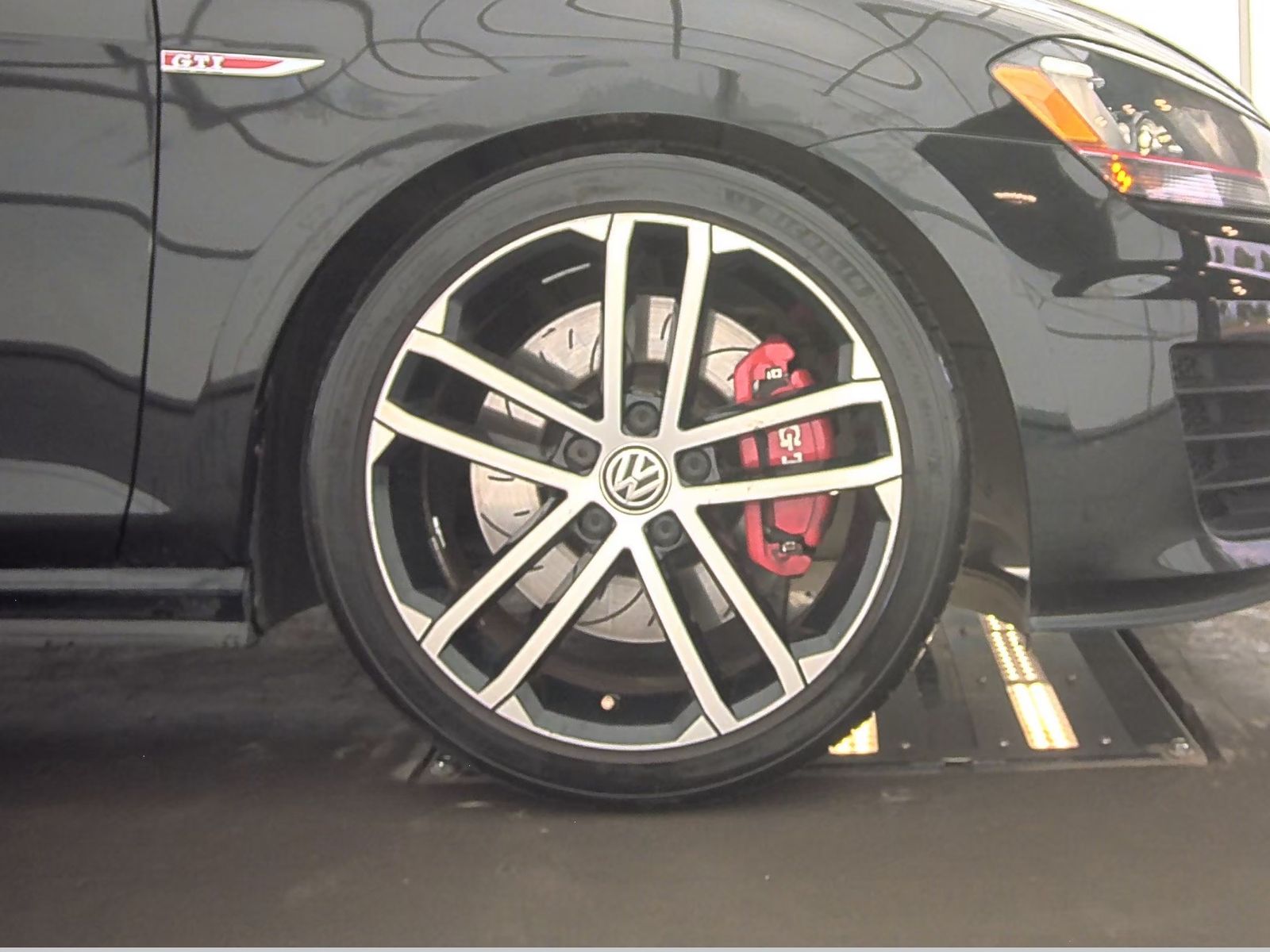 2017 Volkswagen Golf GTI 2.0T Sport FWD