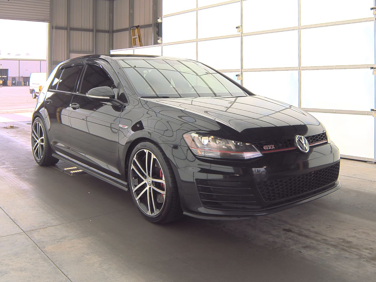 2017 Volkswagen Golf GTI 2.0T Sport FWD