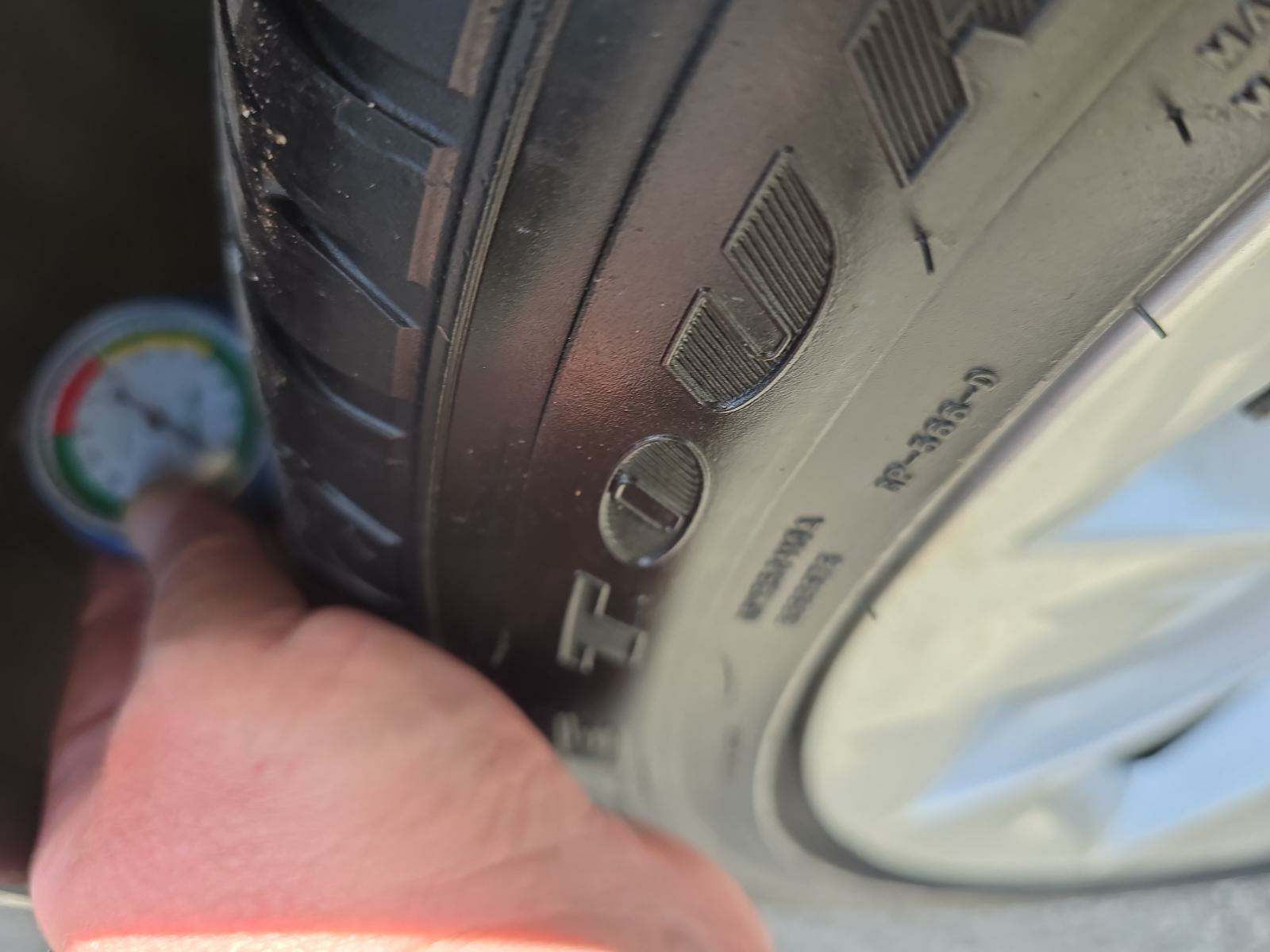 2016 Tesla Model S 75 FWD