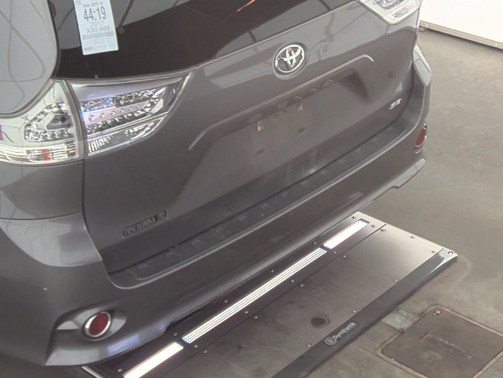 2017 Toyota Sienna SE Premium FWD