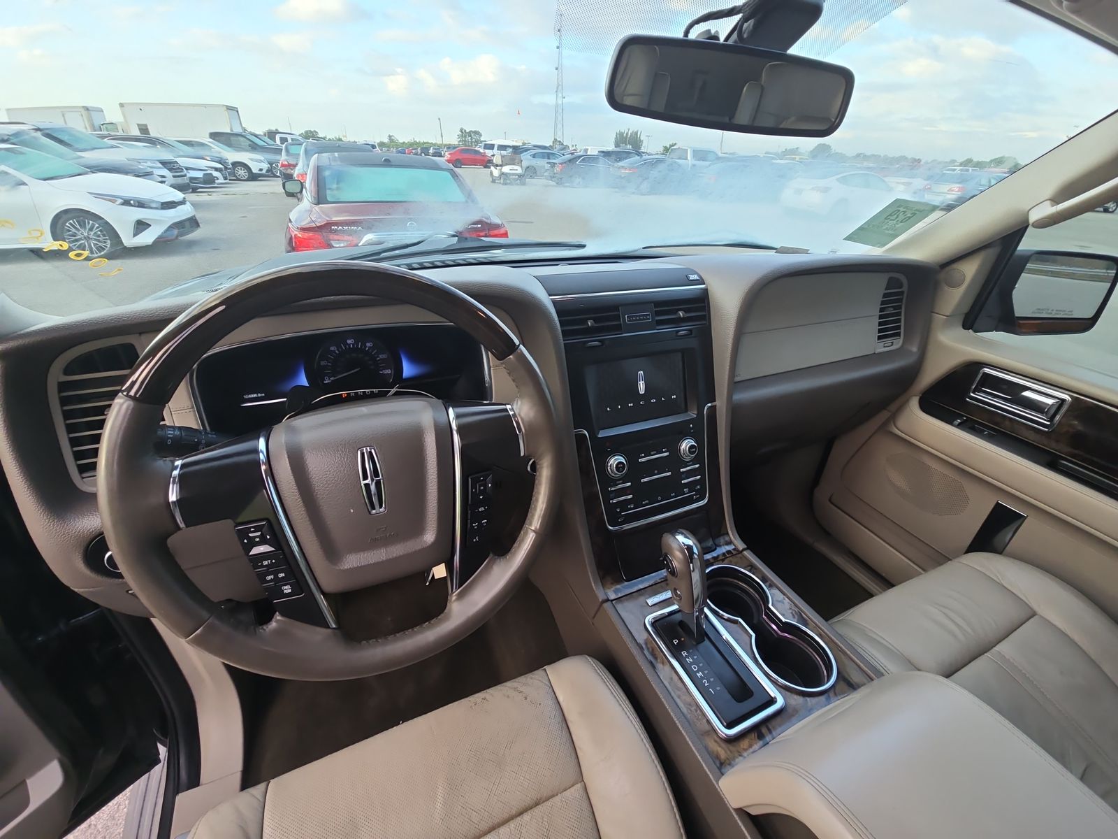 2016 Lincoln Navigator Select RWD