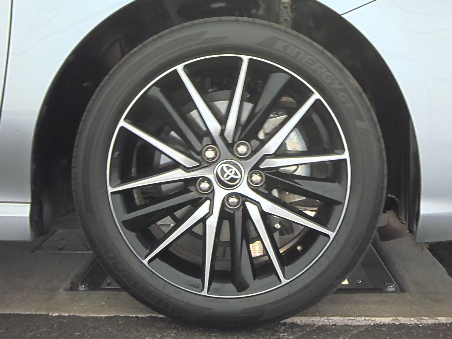 2024 Toyota Camry SE FWD