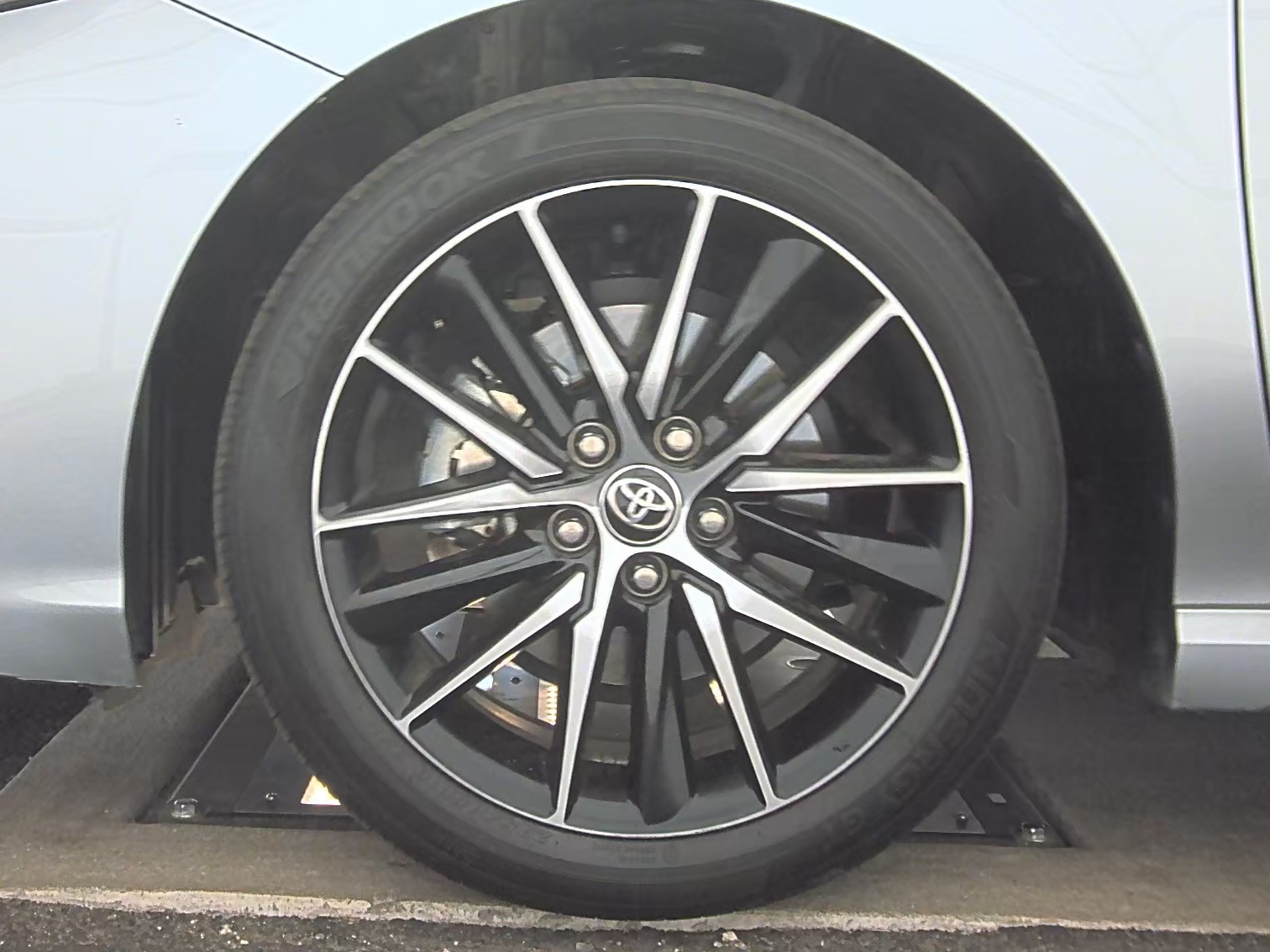 2024 Toyota Camry SE FWD