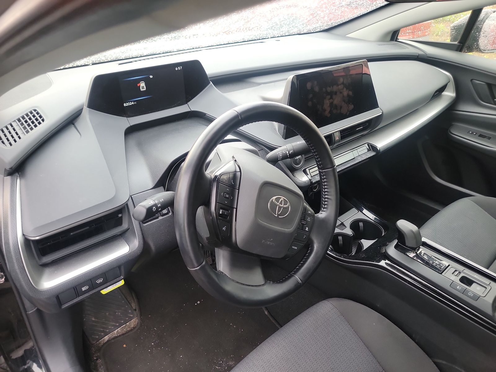 2023 Toyota Prius LE FWD