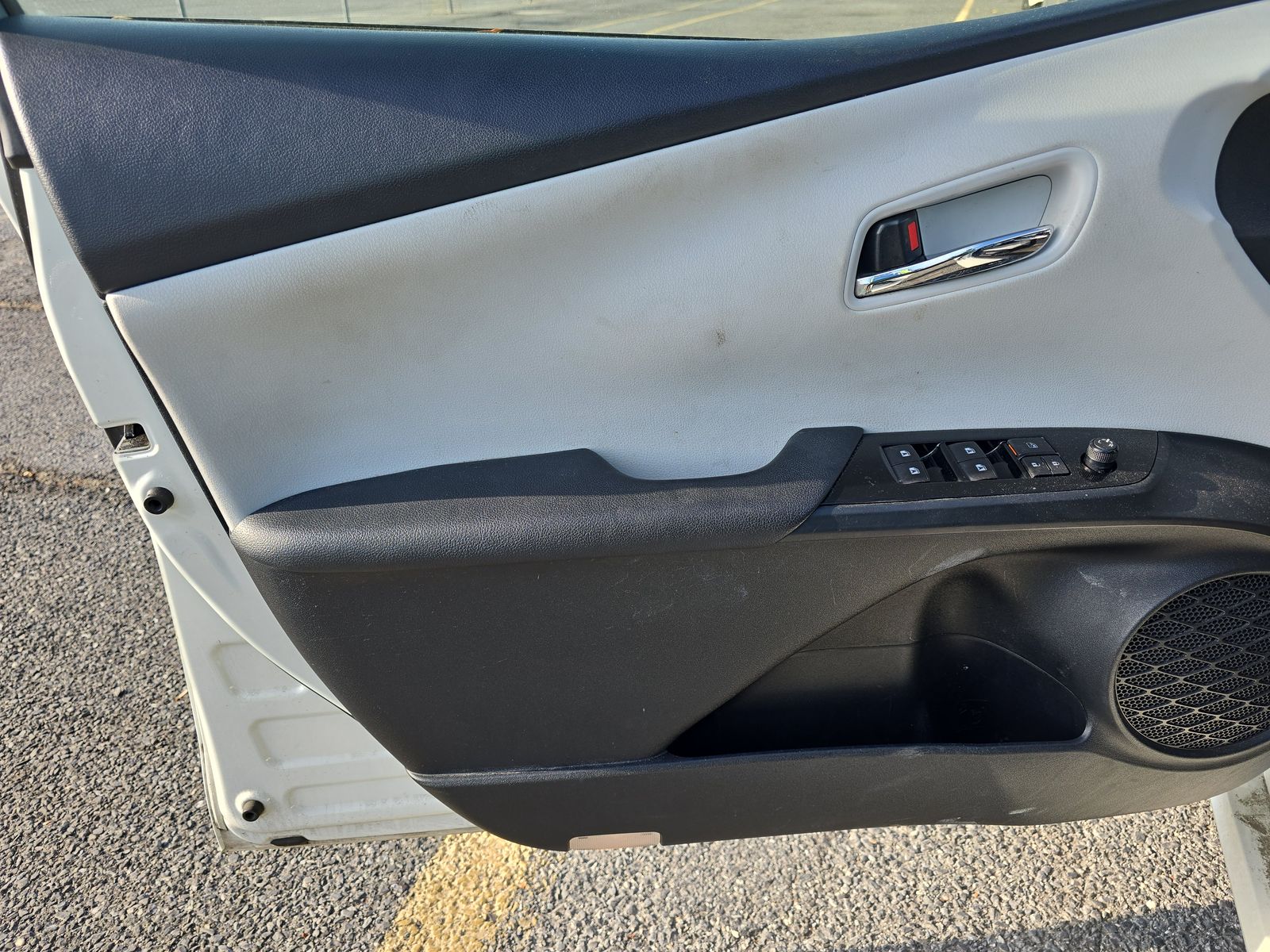 2016 Toyota Prius Three Touring FWD