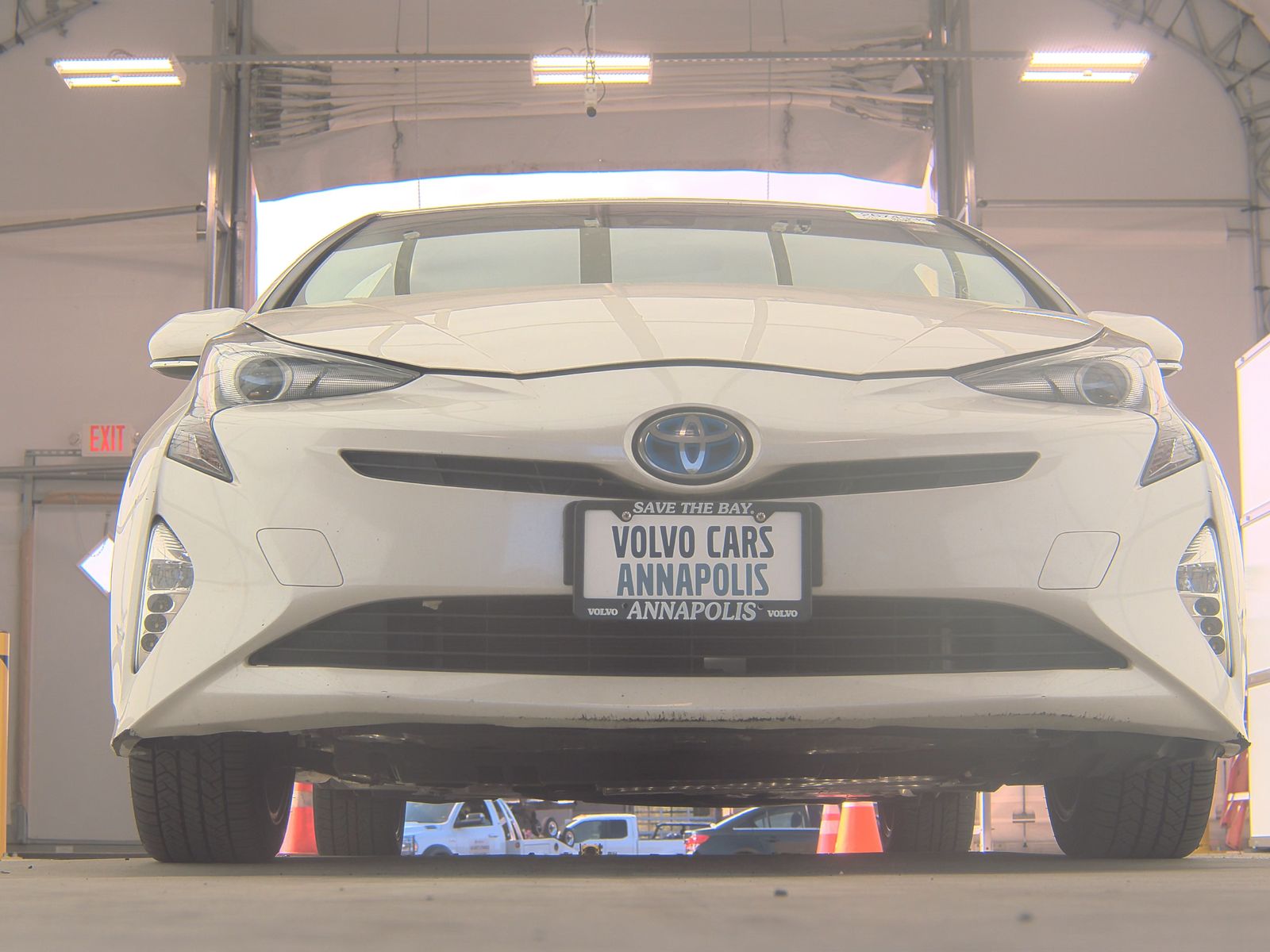 2016 Toyota Prius Three Touring FWD