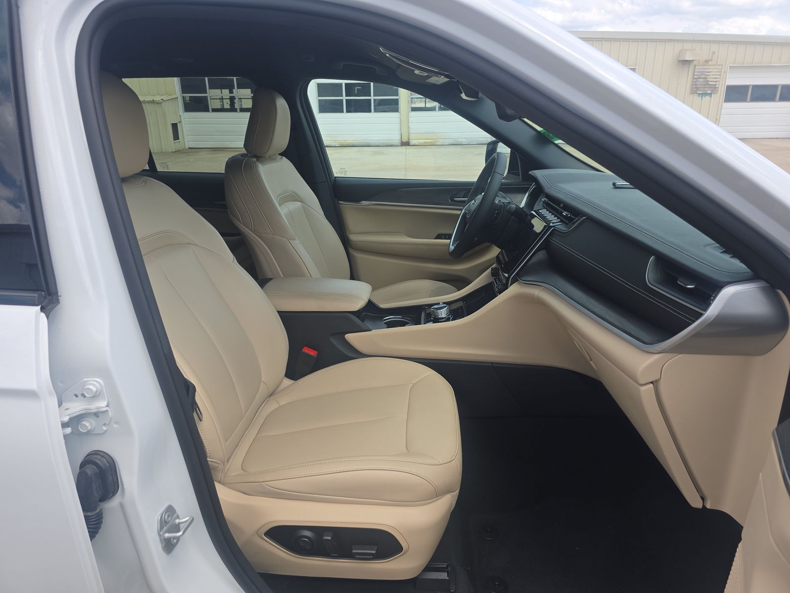 2024 Jeep Grand Cherokee Limited AWD