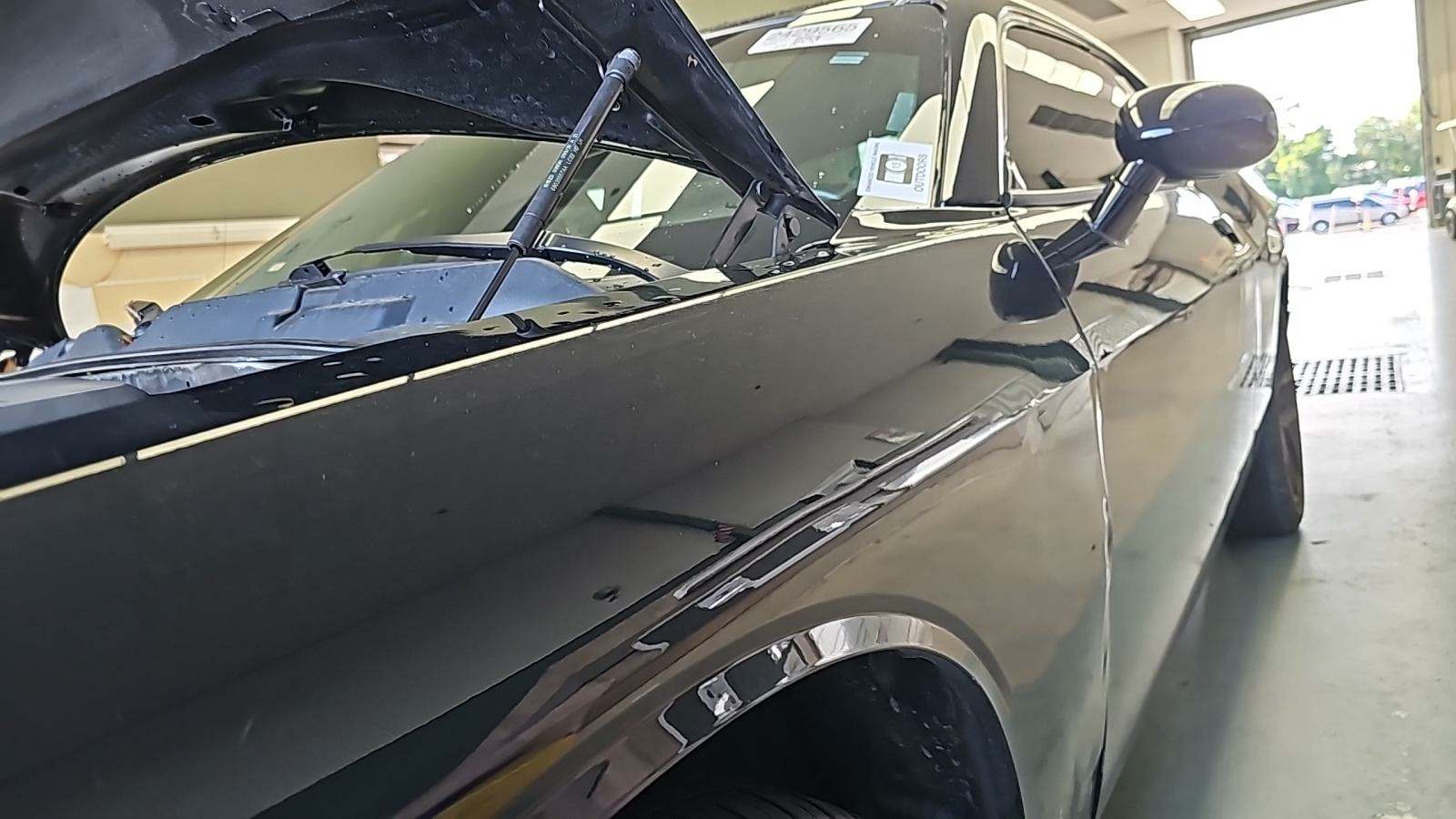 2019 Dodge Challenger SXT RWD