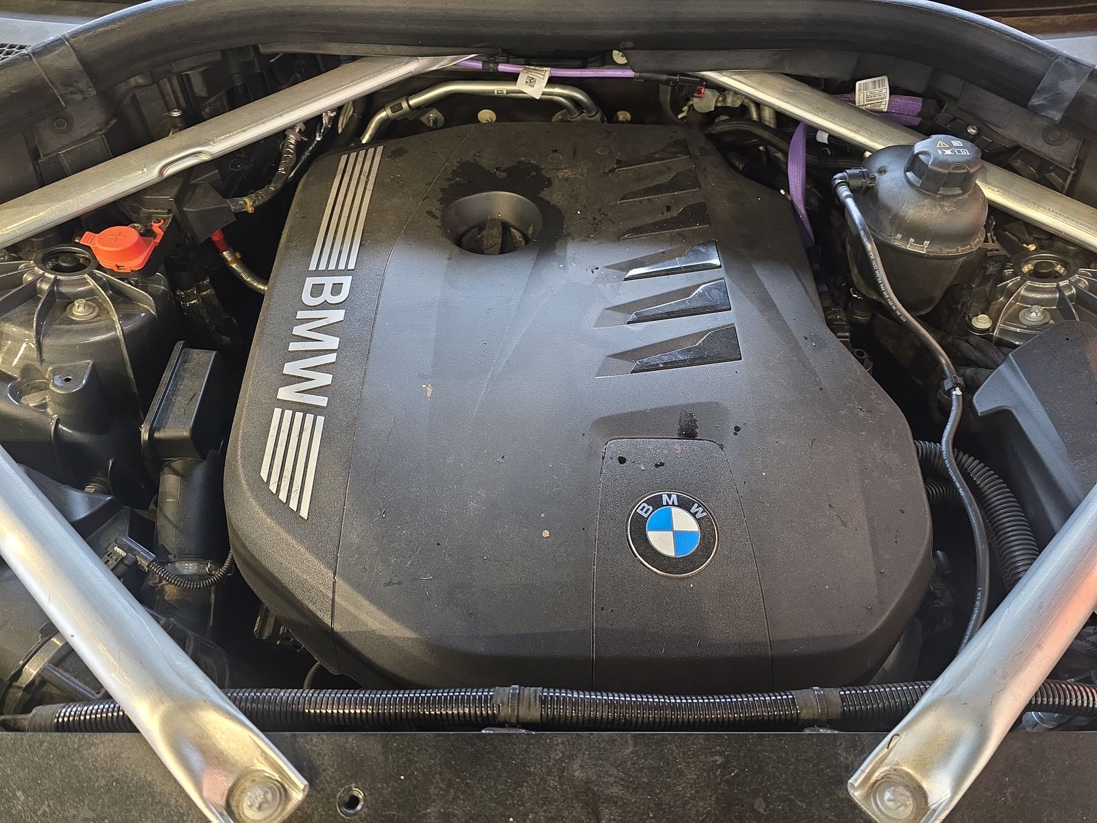 2025 BMW X5 xDrive40i AWD